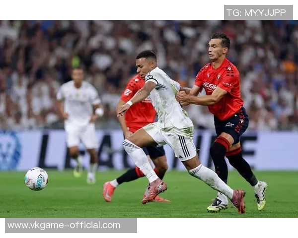 足总杯激战巴萨与尤文图斯战成平局逆转瞬间点燃全场激情